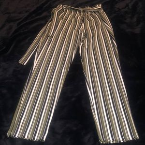 Brand ~ Myth / Size ~ Youth Large.